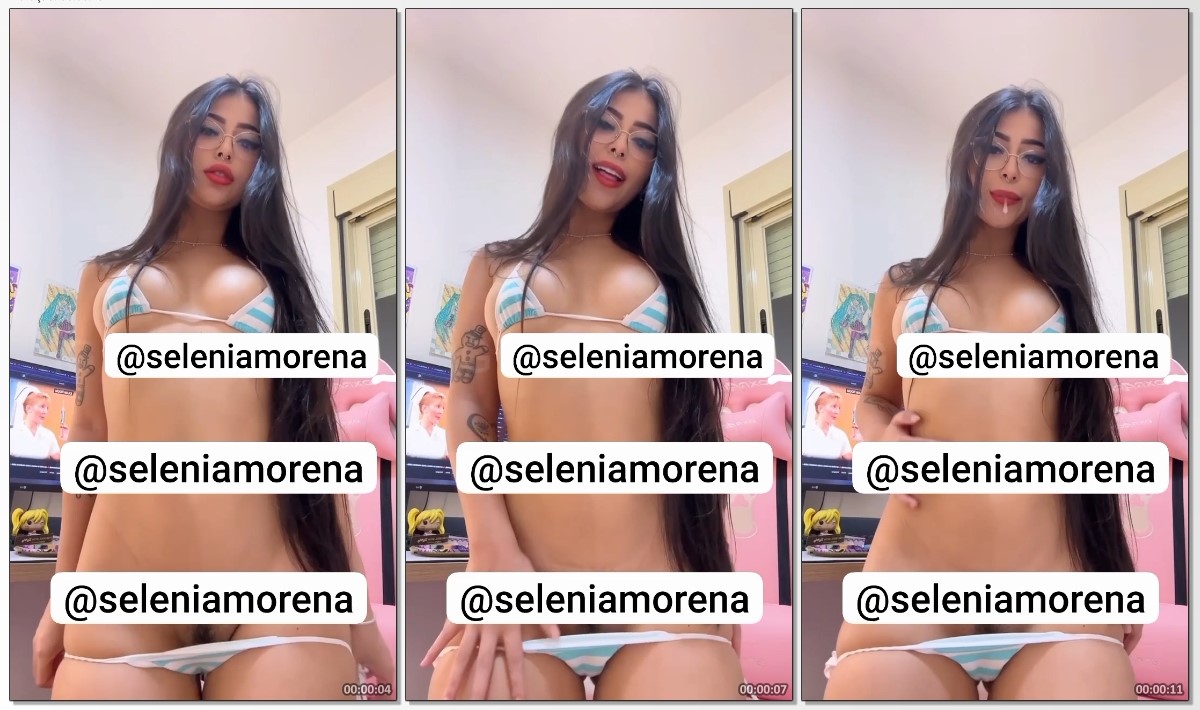 Confira Selenia Morena nua exibindo sua bucetinha com pelos