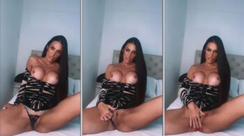 Carol Muniz mostrando sua buceta com uma roupa íntima sexy no OnlyFans