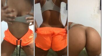 Mulher de cabelos escuros mostra sua sensualidade e empolgação