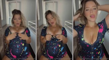 Giovanna Talamini do OnlyFans exibindo as teta volumosos em um momento provocante