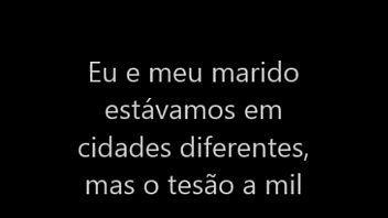 Marido sair ir ela brinca sozinha